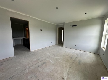 Bessels Boulevard, Louisville, Kentucky 40272, ,3 BathroomsBathrooms,For Sale,Bessels Boulevard,HK24002215