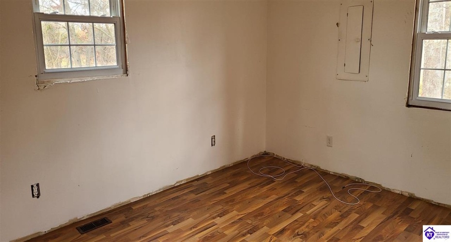 Dennison Road, Magnolia, Kentucky 42757, ,3 BathroomsBathrooms,For Sale,Dennison Road,HK24002232