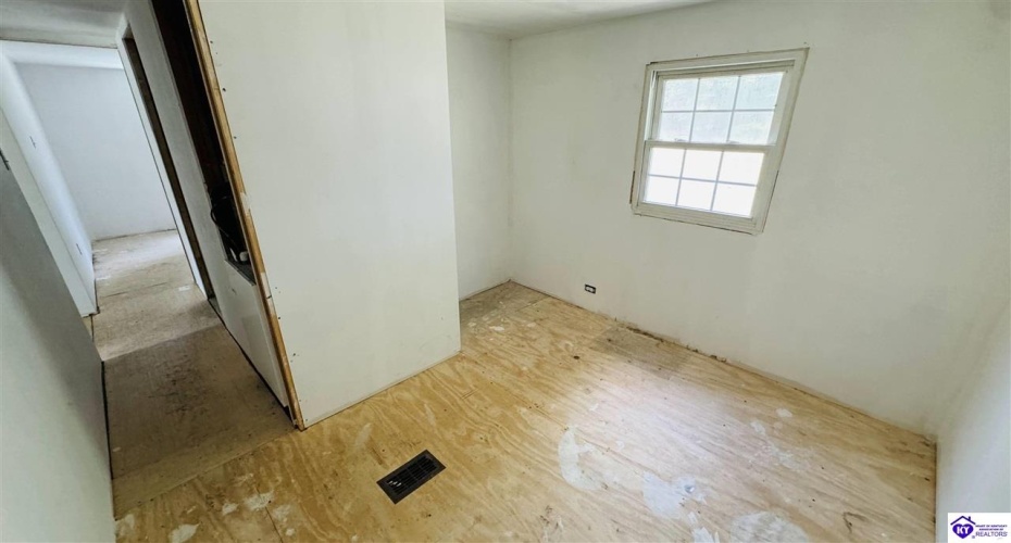 Foxwood Circle, Leitchfield, Kentucky 42754, ,1 BathroomBathrooms,For Sale,Foxwood Circle,HK24002259