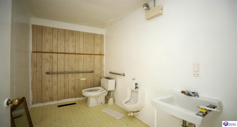 Dixie Boulevard, Radcliff, Kentucky 40160, ,For Sale,Dixie Boulevard,HK24002274