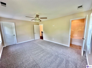 Pebble Beach Court, Vine Grove, Kentucky 40175, ,4 BathroomsBathrooms,For Sale,Pebble Beach Court,HK24000710