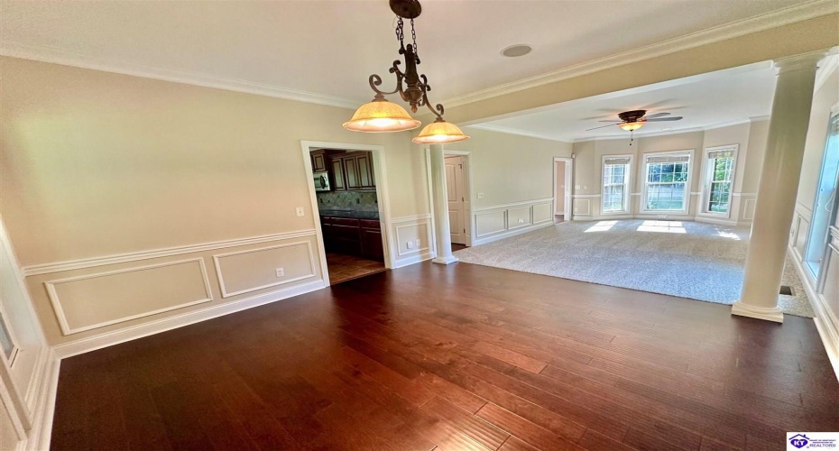 Pebble Beach Court, Vine Grove, Kentucky 40175, ,4 BathroomsBathrooms,For Sale,Pebble Beach Court,HK24000710