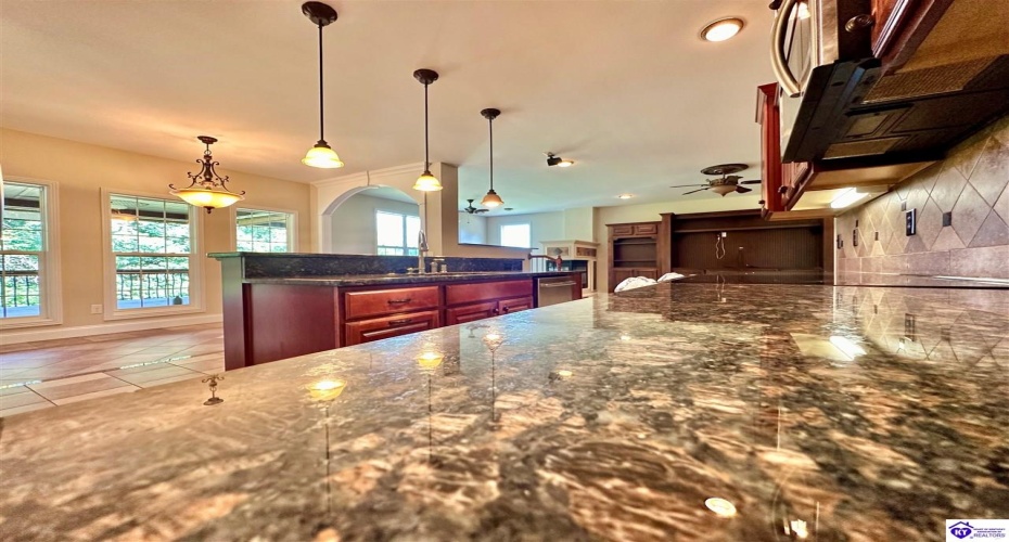 Pebble Beach Court, Vine Grove, Kentucky 40175, ,4 BathroomsBathrooms,For Sale,Pebble Beach Court,HK24000710