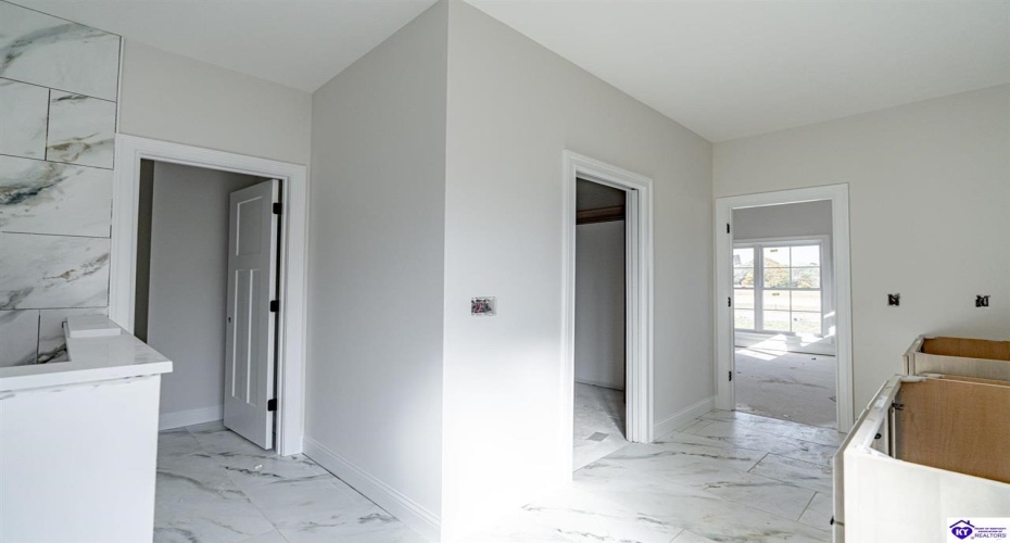 Bonfire Lane, Elizabethtown, Kentucky 42701, ,2 BathroomsBathrooms,For Sale,Bonfire Lane,HK24002273