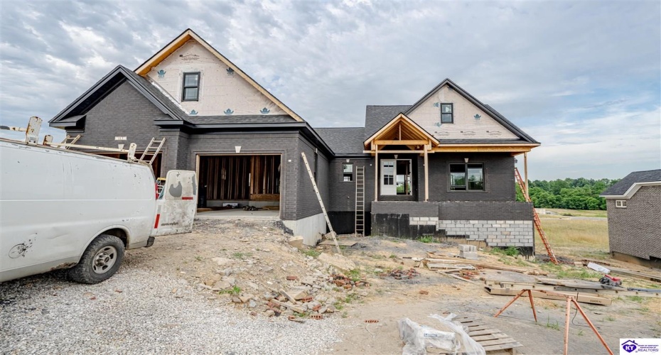 Bonfire Lane, Elizabethtown, Kentucky 42701, ,2 BathroomsBathrooms,For Sale,Bonfire Lane,HK24002275