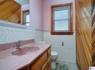 Greensburg Road, Buffalo, Kentucky 42716, ,2 BathroomsBathrooms,For Sale,Greensburg Road,HK24002281