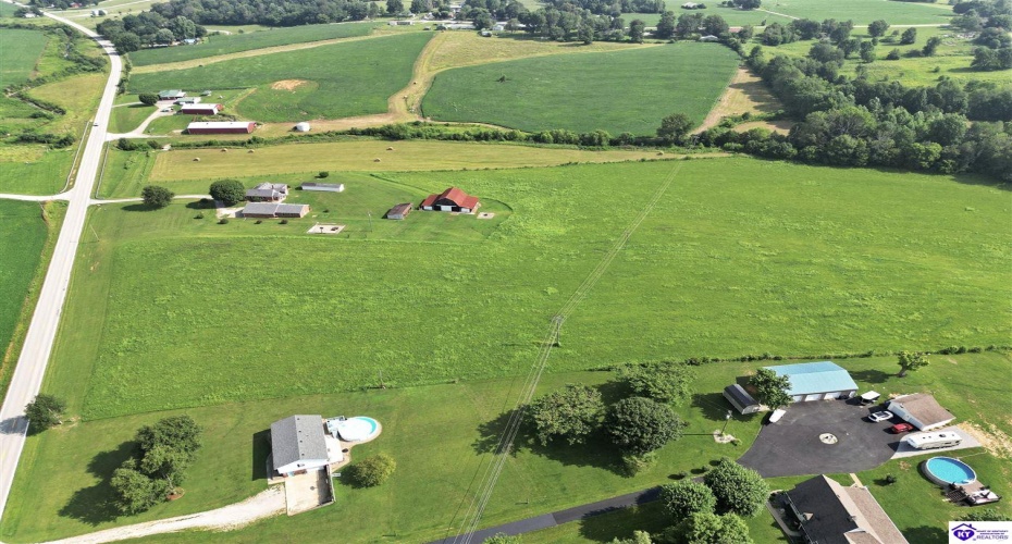 Greensburg Road, Buffalo, Kentucky 42716, ,2 BathroomsBathrooms,For Sale,Greensburg Road,HK24002281