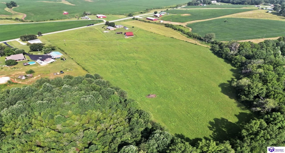 Greensburg Road, Buffalo, Kentucky 42716, ,2 BathroomsBathrooms,For Sale,Greensburg Road,HK24002281