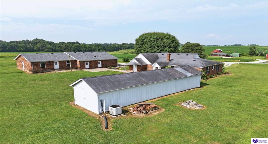 Greensburg Road, Buffalo, Kentucky 42716, ,2 BathroomsBathrooms,For Sale,Greensburg Road,HK24002281