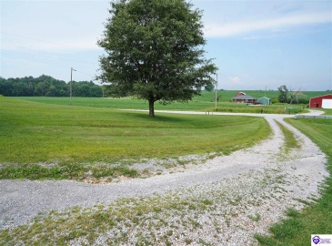 Greensburg Road, Buffalo, Kentucky 42716, ,2 BathroomsBathrooms,For Sale,Greensburg Road,HK24002281