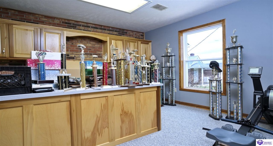 Greensburg Road, Buffalo, Kentucky 42716, ,2 BathroomsBathrooms,For Sale,Greensburg Road,HK24002281