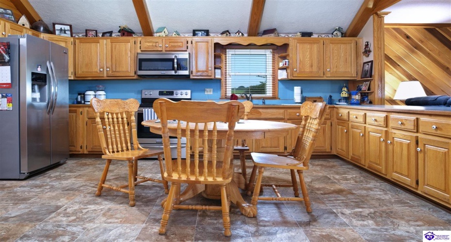 Greensburg Road, Buffalo, Kentucky 42716, ,2 BathroomsBathrooms,For Sale,Greensburg Road,HK24002281