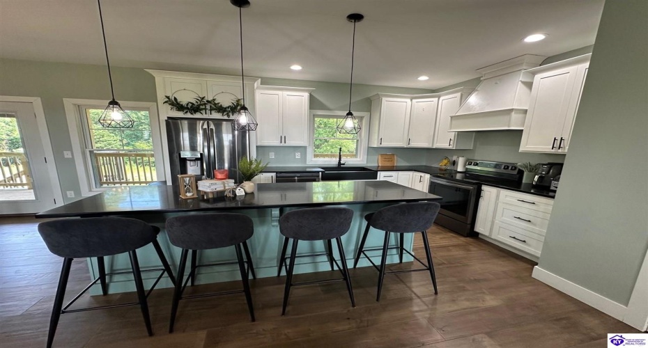 White Rose Road, Campbellsville, Kentucky 42718, ,2 BathroomsBathrooms,For Sale,White Rose Road,HK24002297