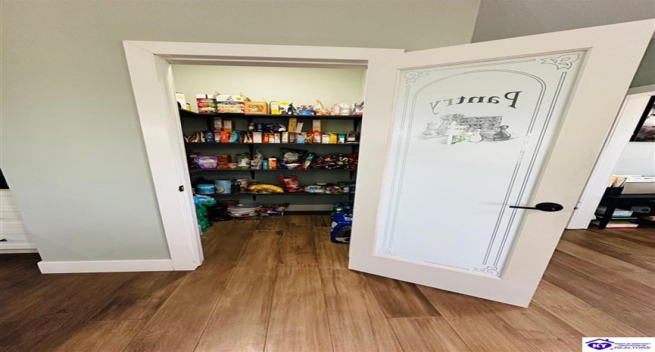 White Rose Road, Campbellsville, Kentucky 42718, ,2 BathroomsBathrooms,For Sale,White Rose Road,HK24002297