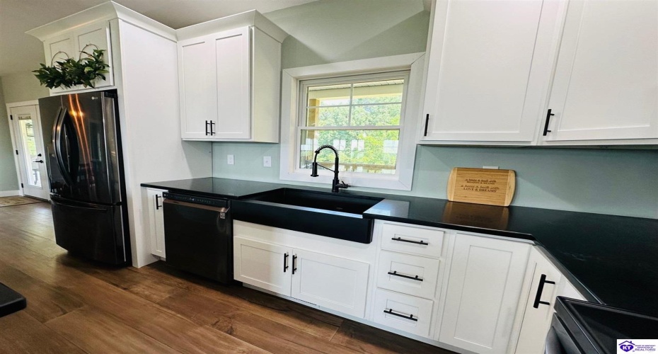 White Rose Road, Campbellsville, Kentucky 42718, ,2 BathroomsBathrooms,For Sale,White Rose Road,HK24002297