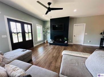 White Rose Road, Campbellsville, Kentucky 42718, ,2 BathroomsBathrooms,For Sale,White Rose Road,HK24002297