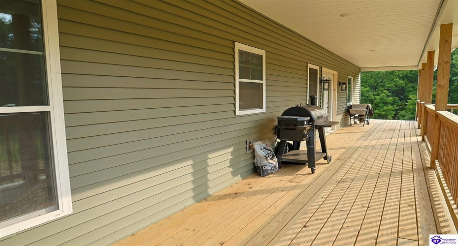 White Rose Road, Campbellsville, Kentucky 42718, ,2 BathroomsBathrooms,For Sale,White Rose Road,HK24002297