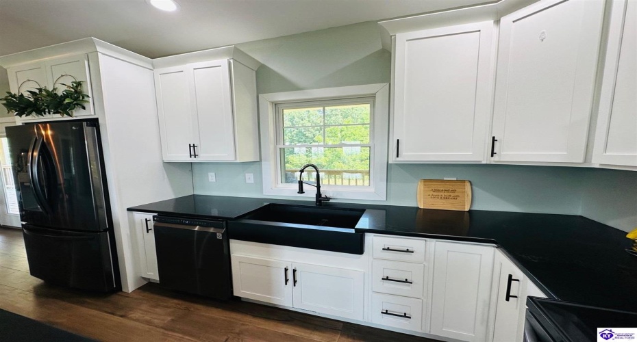 White Rose Road, Campbellsville, Kentucky 42718, ,2 BathroomsBathrooms,For Sale,White Rose Road,HK24002297