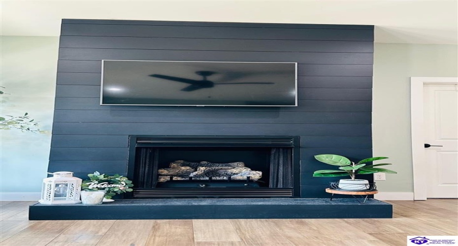 White Rose Road, Campbellsville, Kentucky 42718, ,2 BathroomsBathrooms,For Sale,White Rose Road,HK24002297