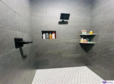 White Rose Road, Campbellsville, Kentucky 42718, ,2 BathroomsBathrooms,For Sale,White Rose Road,HK24002297