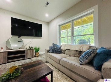 White Rose Road, Campbellsville, Kentucky 42718, ,2 BathroomsBathrooms,For Sale,White Rose Road,HK24002297