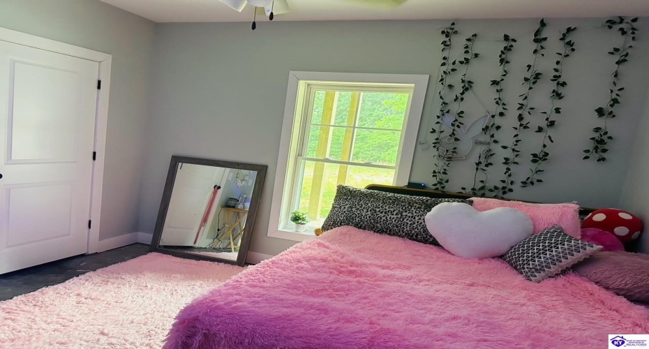 White Rose Road, Campbellsville, Kentucky 42718, ,2 BathroomsBathrooms,For Sale,White Rose Road,HK24002297