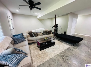 White Rose Road, Campbellsville, Kentucky 42718, ,2 BathroomsBathrooms,For Sale,White Rose Road,HK24002297