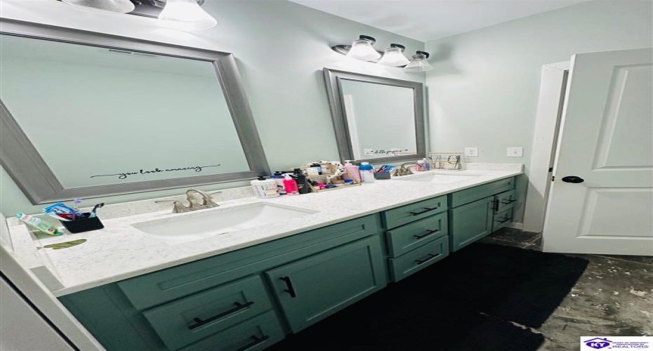 White Rose Road, Campbellsville, Kentucky 42718, ,2 BathroomsBathrooms,For Sale,White Rose Road,HK24002297