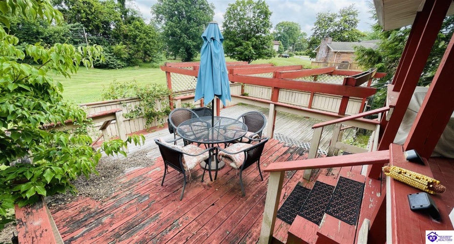 Beechwood Drive, Campbellsville, Kentucky 42718, ,3 BathroomsBathrooms,For Sale,Beechwood Drive,HK24002301