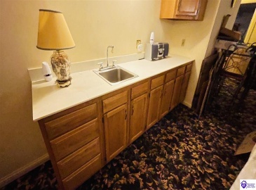 Beechwood Drive, Campbellsville, Kentucky 42718, ,3 BathroomsBathrooms,For Sale,Beechwood Drive,HK24002301