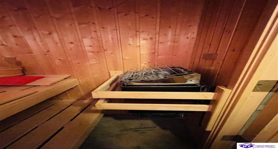 Beechwood Drive, Campbellsville, Kentucky 42718, ,3 BathroomsBathrooms,For Sale,Beechwood Drive,HK24002301