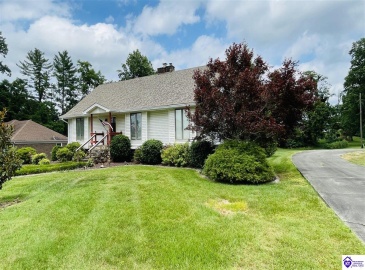 Beechwood Drive, Campbellsville, Kentucky 42718, ,3 BathroomsBathrooms,For Sale,Beechwood Drive,HK24002301