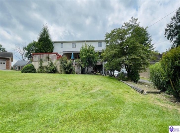 Beechwood Drive, Campbellsville, Kentucky 42718, ,3 BathroomsBathrooms,For Sale,Beechwood Drive,HK24002301