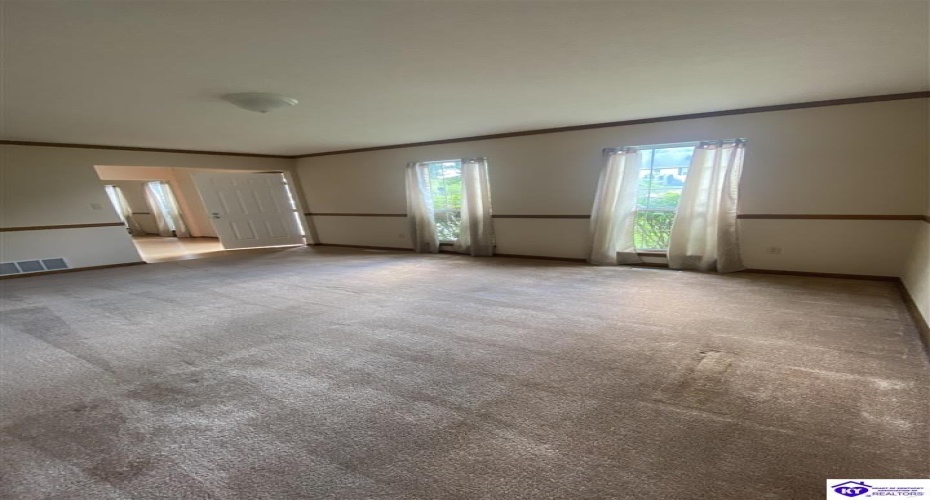 Landis Court, Radcliff, Kentucky 40160, ,3 BathroomsBathrooms,For Sale,Landis Court,HK24002310