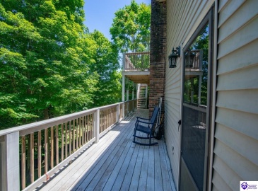 Ivy Court, Brandenburg, Kentucky 40108, ,4 BathroomsBathrooms,For Sale,Ivy Court,HK24002352