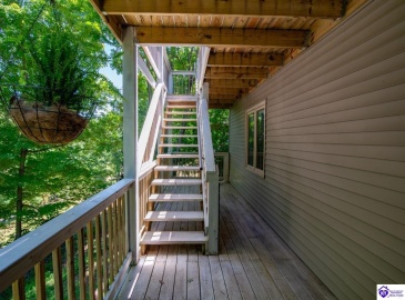 Ivy Court, Brandenburg, Kentucky 40108, ,4 BathroomsBathrooms,For Sale,Ivy Court,HK24002352