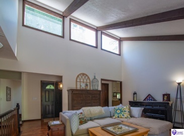 Ivy Court, Brandenburg, Kentucky 40108, ,4 BathroomsBathrooms,For Sale,Ivy Court,HK24002352