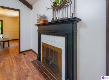 Ivy Court, Brandenburg, Kentucky 40108, ,4 BathroomsBathrooms,For Sale,Ivy Court,HK24002352