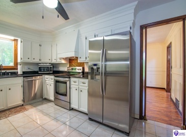 Ivy Court, Brandenburg, Kentucky 40108, ,4 BathroomsBathrooms,For Sale,Ivy Court,HK24002352