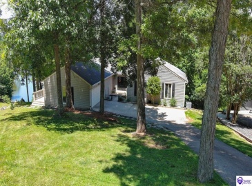 Ivy Court, Brandenburg, Kentucky 40108, ,4 BathroomsBathrooms,For Sale,Ivy Court,HK24002352