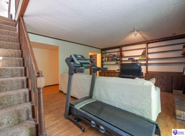 Ivy Court, Brandenburg, Kentucky 40108, ,4 BathroomsBathrooms,For Sale,Ivy Court,HK24002352