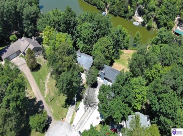 Ivy Court, Brandenburg, Kentucky 40108, ,4 BathroomsBathrooms,For Sale,Ivy Court,HK24002352