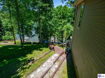 Ivy Court, Brandenburg, Kentucky 40108, ,4 BathroomsBathrooms,For Sale,Ivy Court,HK24002352