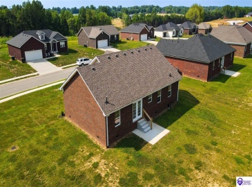 Rolling Meadows Lane, Bardstown, Kentucky 40004, ,2 BathroomsBathrooms,For Sale,Rolling Meadows Lane,HK23001910