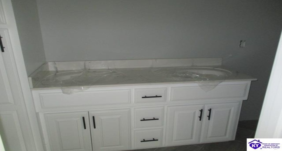 Rolling Meadows Lane, Bardstown, Kentucky 40004, ,2 BathroomsBathrooms,For Sale,Rolling Meadows Lane,HK23001910