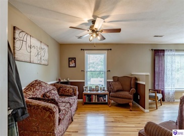 Sunbeam Road, Leitchfield, Kentucky 42754, ,3 BathroomsBathrooms,For Sale,Sunbeam Road,HK24002378