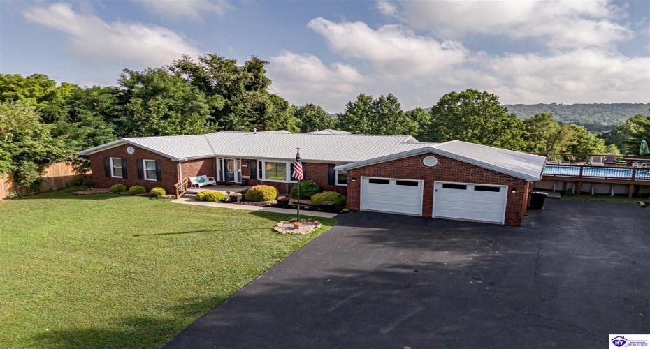 Sunbeam Road, Leitchfield, Kentucky 42754, ,3 BathroomsBathrooms,For Sale,Sunbeam Road,HK24002378