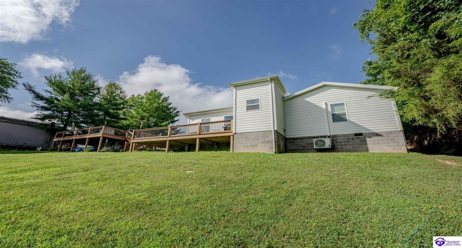 Sunbeam Road, Leitchfield, Kentucky 42754, ,3 BathroomsBathrooms,For Sale,Sunbeam Road,HK24002378