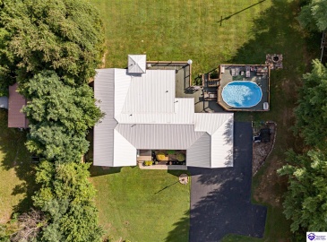 Sunbeam Road, Leitchfield, Kentucky 42754, ,3 BathroomsBathrooms,For Sale,Sunbeam Road,HK24002378