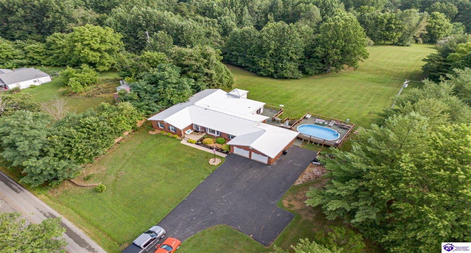 Sunbeam Road, Leitchfield, Kentucky 42754, ,3 BathroomsBathrooms,For Sale,Sunbeam Road,HK24002378